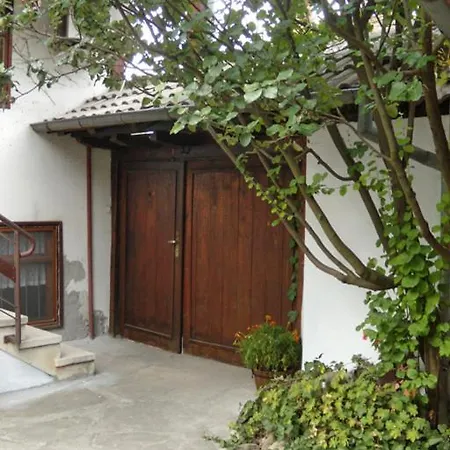 The Well House 트리아브나